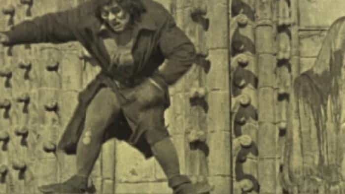 نقد و بررسی فیلم گوژپشت نوتردام محصول سال 1923 | چی‌بینو