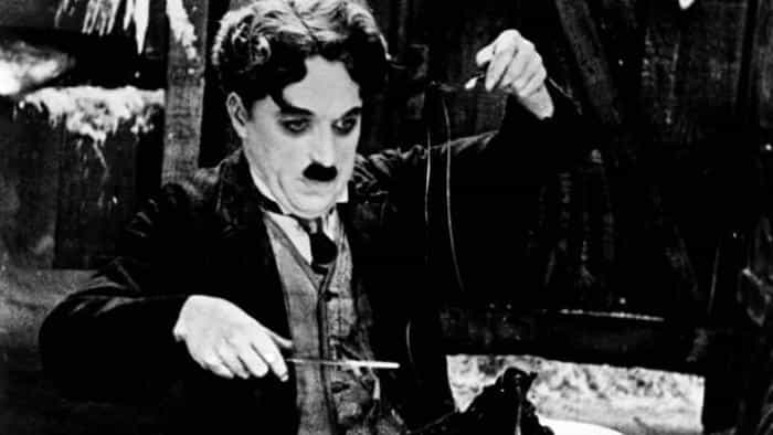 نقد و بررسی فیلم تب طلا محصول سال 1925 | چی‌بینو