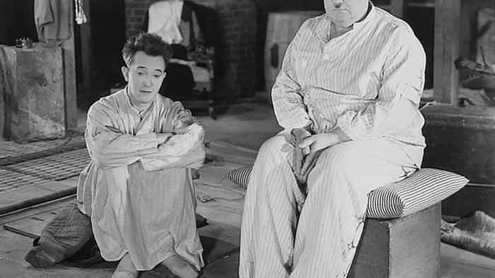 نقد و بررسی فیلم پسران صحرا محصول سال 1933 | چی‌بینو