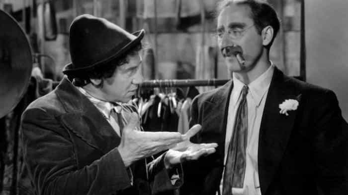 نقد و بررسی فیلم یک شب در اپرا محصول سال 1935 | چیبینو