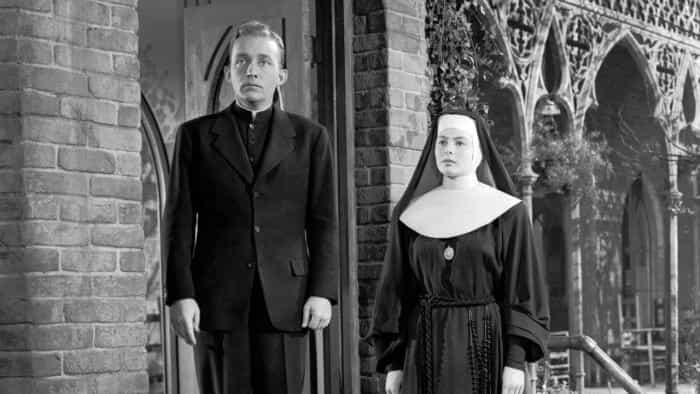 نقد و بررسی فیلم زنگ‌های کلیسای سنت مری (1945) | چی‌بینو