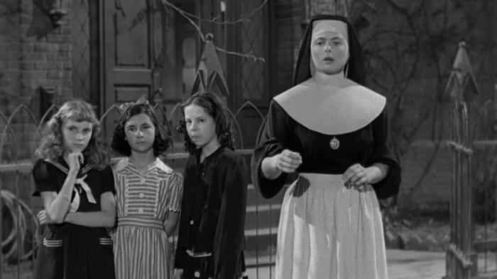 نقد و بررسی فیلم زنگ‌های کلیسای سنت مری (1945) | چی‌بینو