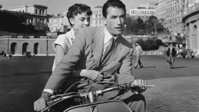 نقد و بررسی فیلم تعطیلات رومی محصول سال 1953 | چی‌بینو
