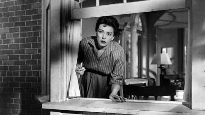 نقد و بررسی فیلم دانه بد محصول سال 1956 | چی‌بینو
