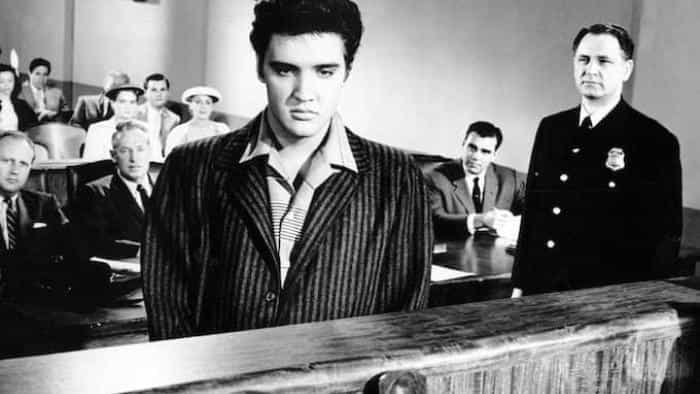 نقد و بررسی فیلم صخره زندان محصول سال 1957 | چیبینو