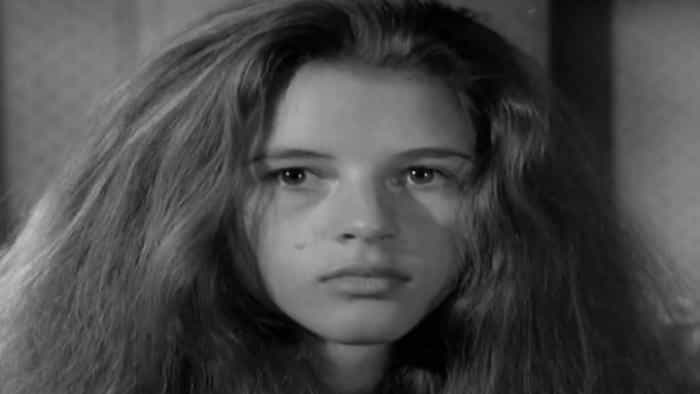 نقد و بررسی فیلم الیس در سرزمین عجایب (1966) | چی‌بینو