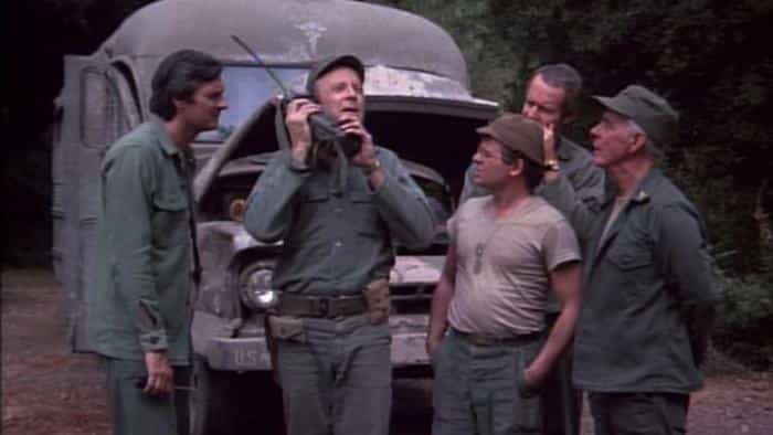 نقد و بررسی سریال م*ا*ش محصول سال 1972 | چی‌بینو