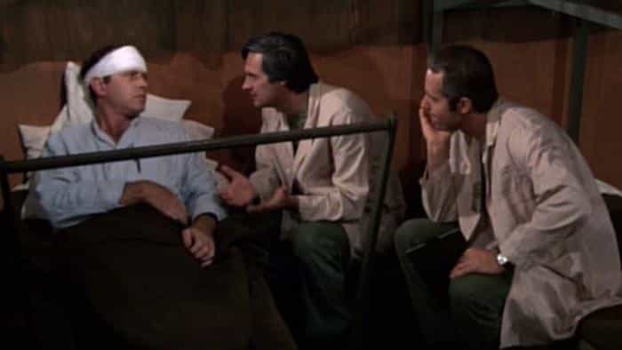 نقد و بررسی سریال م*ا*ش محصول سال 1972 | چی‌بینو