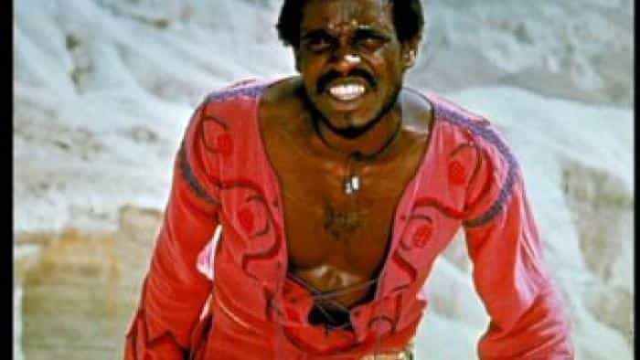 نقد و بررسی فیلم عیسی مسیح ابرقهرمان (1973) | چیبینو