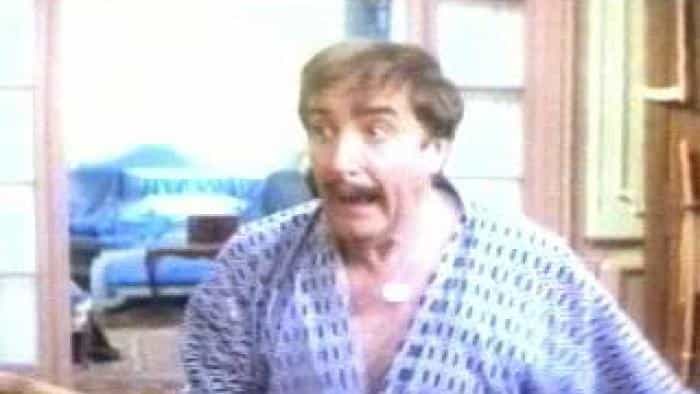 نقد و بررسی فیلم بازگشت صورتی‌پنک محصول سال 1975 | چی‌بینو