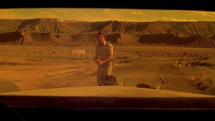 نقد و بررسی فیلم اتومبیل محصول سال 1977 | چی‌بینو