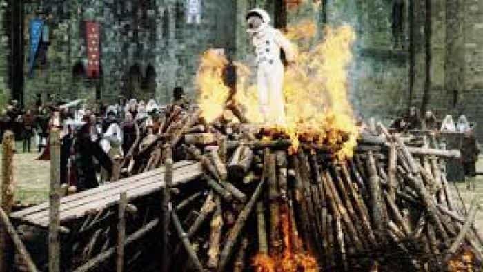 نقد و بررسی فیلم اشیاء پرنده ناشناس محصول سال 1979 | چیبینو
