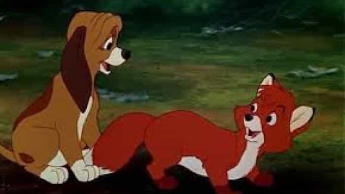 نقد و بررسی انیمیشن روباه و سگ شکاری (1981) | چی‌بینو