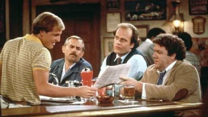 نقد و بررسی سریال به سلامتی محصول سال 1982 | چی‌بینو