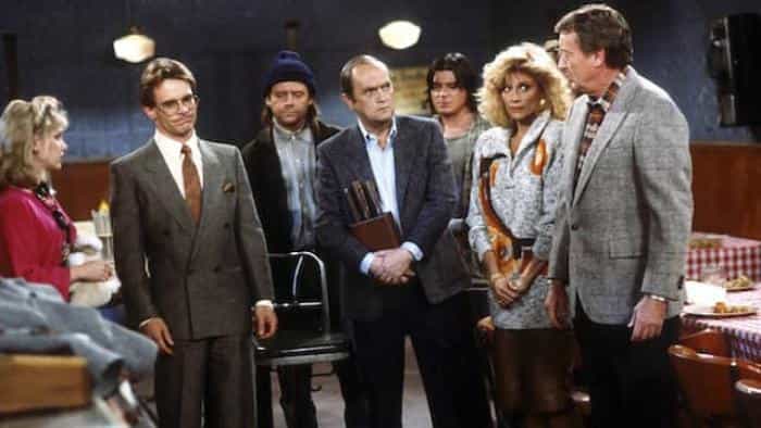 نقد و بررسی سریال نیوهارت محصول سال 1982 | چی‌بینو