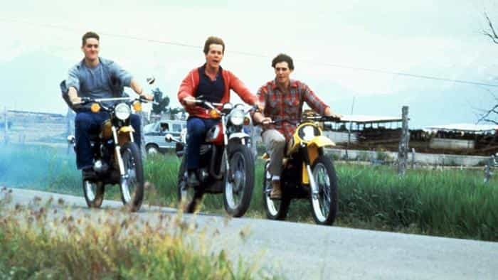 نقد و بررسی فیلم رقصباز محصول سال 1984 | چیبینو