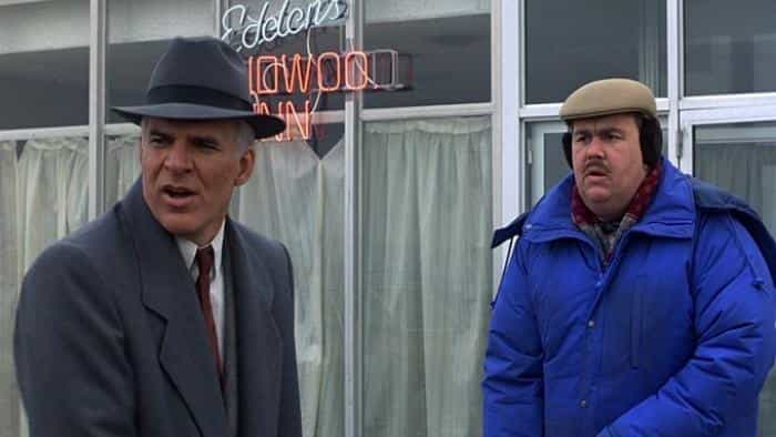 نقد و بررسی فیلم وسایل نقلیه، قطارها و اتومبیل ها (1987)