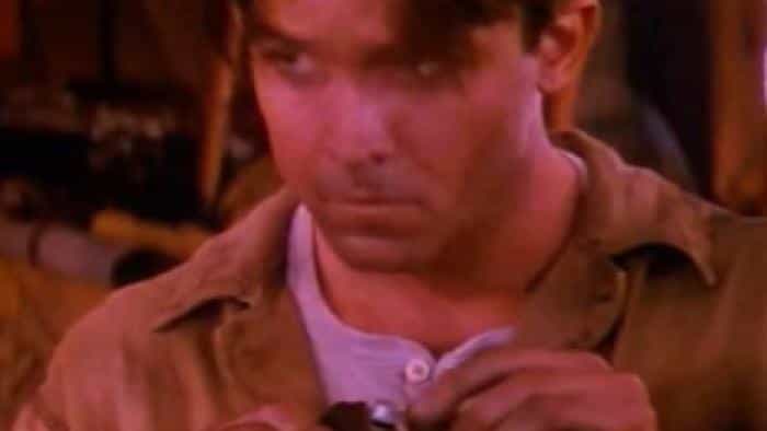 نقد و بررسی فیلم راکتیر محصول سال 1991 | چی‌بینو