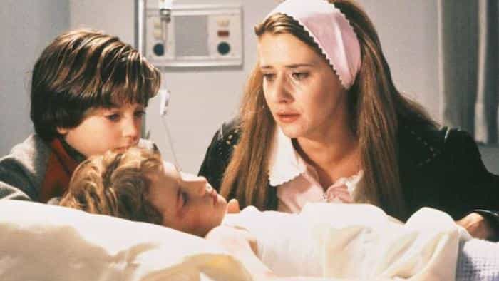نقد و بررسی فیلم رادیو فلایر محصول سال 1992 | چی‌بینو