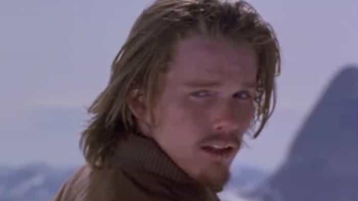 نقد و بررسی فیلم زنده محصول سال 1993 | چیبینو