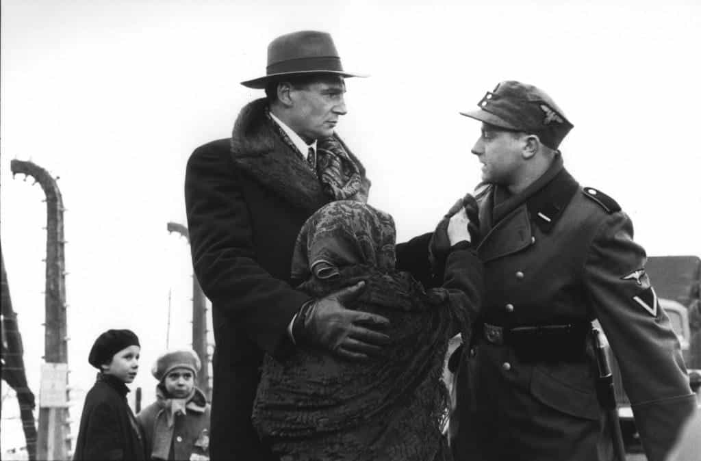 تماشای فیلم فهرست شیندلر محصول سال 1993 | چی‌بینو