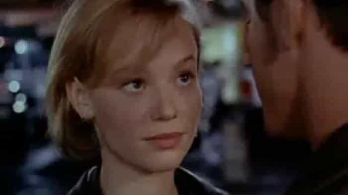 نقد و بررسی فیلم آنچه عشق نامیده میشود (1993) | چیبینو