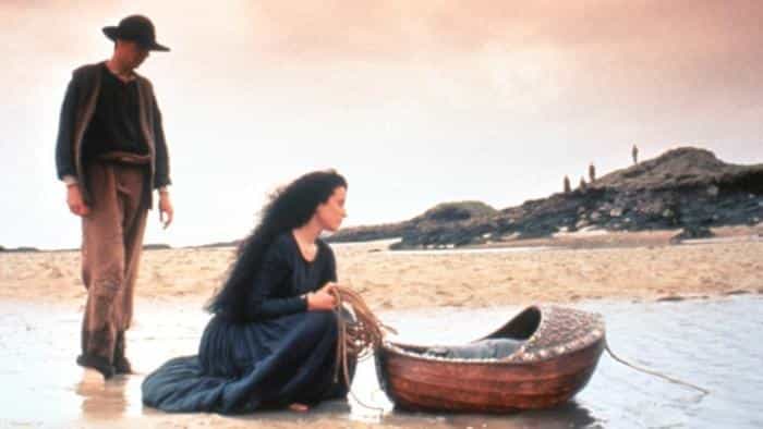 نقد و بررسی فیلم راز جزیره رن اینیش محصول سال 1994 | چی‌بینو