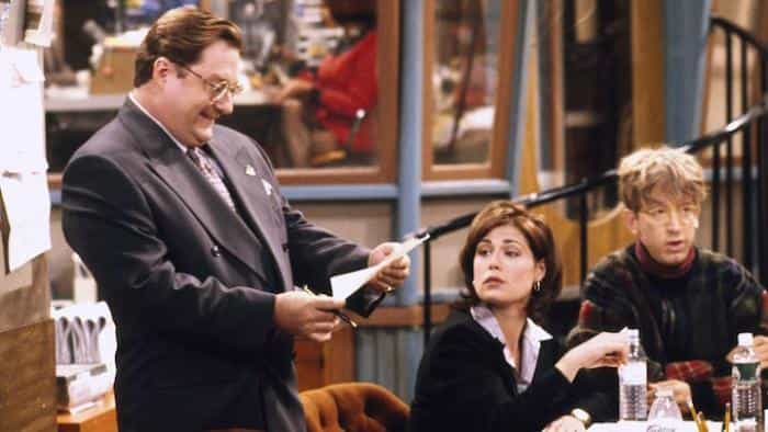 نقد و بررسی سریال اخبار رادیو محصول سال 1995 | چی‌بینو