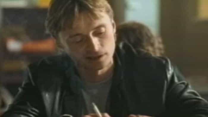 نقد و بررسی فیلم برهنگی کامل محصول سال 1997 | چی‌بینو