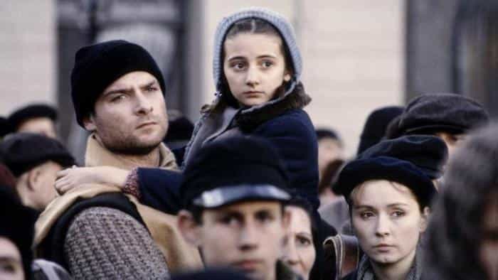 نقد و بررسی فیلم یعقوب دروغگو محصول سال 1999 | چیبینو