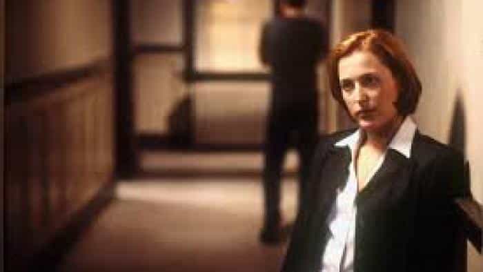 نقد و بررسی فیلم پرونده‌های ایکس محصول سال 1998 | چی‌بینو