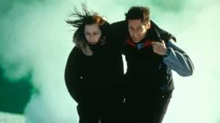 نقد و بررسی فیلم پرونده‌های ایکس محصول سال 1998 | چی‌بینو