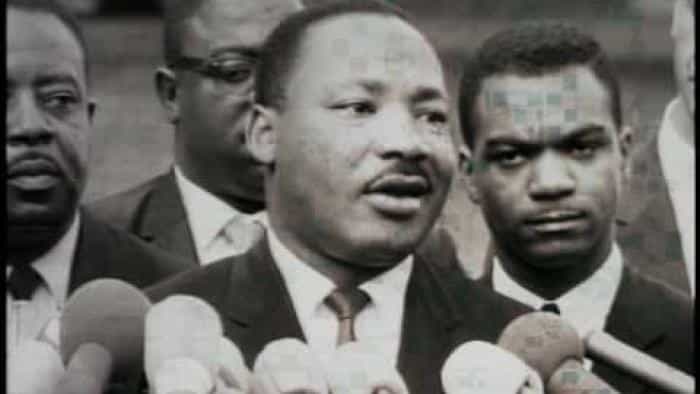 نقد و بررسی فیلم دکتر مارتین لوتر کینگ جو...(1994) | چی‌بینو