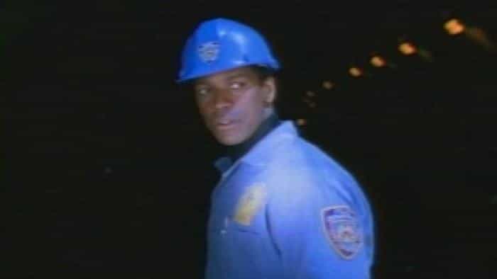 تماشای فیلم شکارچی استخوان محصول سال 1999 | چی‌بینو