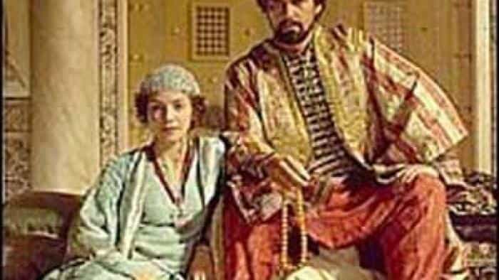 نقد و بررسی سریال شب‌های عرب محصول سال 2000 | چی‌بینو
