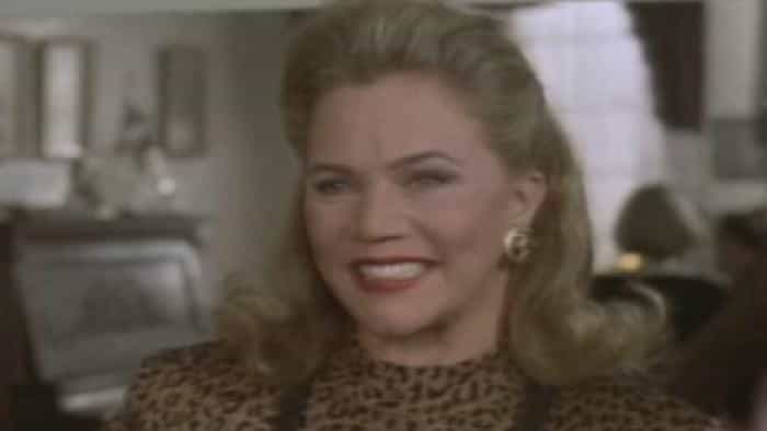 نقد و بررسی فیلم زیبا محصول سال 2000 | چی‌بینو