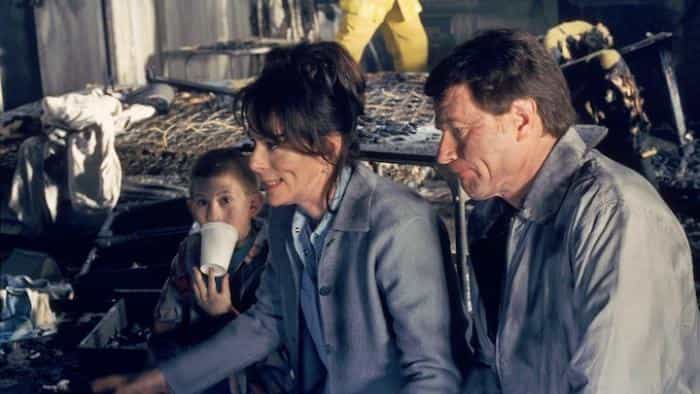 تماشای سریال دنیای مالکوم محصول سال 2000 | چی‌بینو