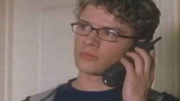 تماشای فیلم ضد انحصار محصول سال 2001 | چی‌بینو