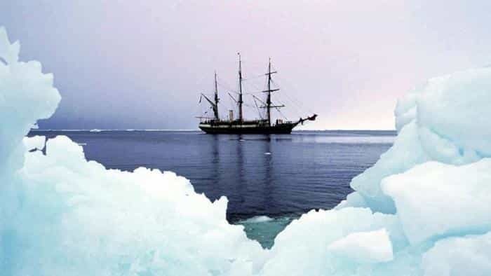 نقد و بررسی سریال شاکلتون محصول سال 2002 | چی‌بینو