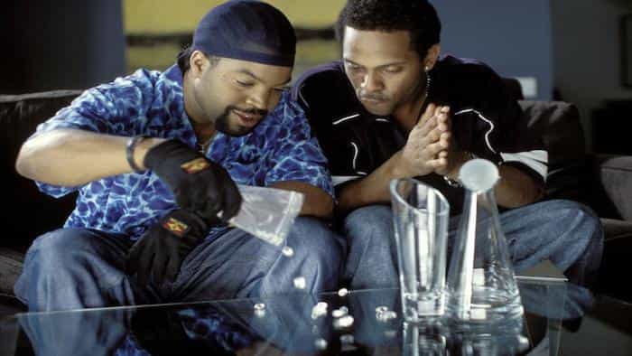 نقد و بررسی فیلم همه‌چیز درباره بنجامین‌هاست (2002)