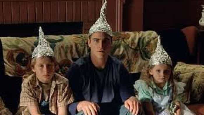 تماشای فیلم نشانه ها محصول سال 2002 | چی‌بینو