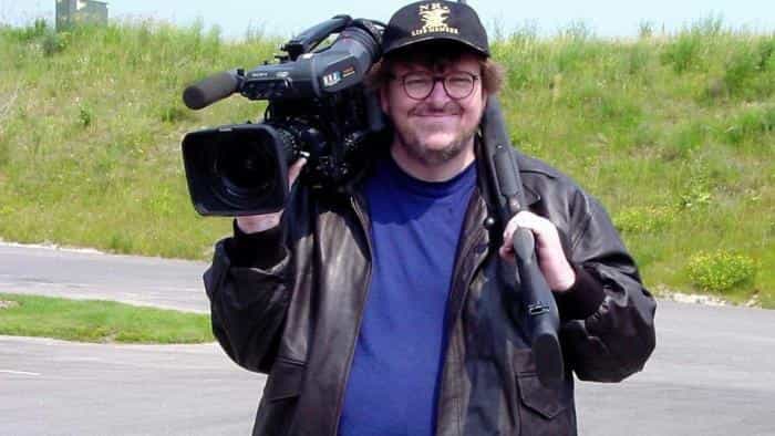 نقد و بررسی فیلم بولینگ برای کلمباین (2002) | چی‌بینو