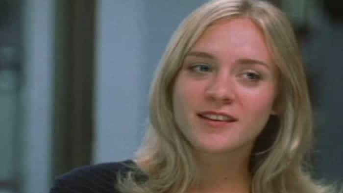 نقد و بررسی فیلم شیشه‌های شکسته محصول سال 2003 | چی‌بینو