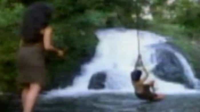 نقد و بررسی فیلم افسانه جانی لینگو محصول سال 2002 | چی‌بینو