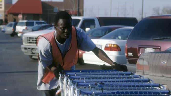 نقد و بررسی فیلم پسران گمشده سودان محصول سال 2003 | چی‌بینو