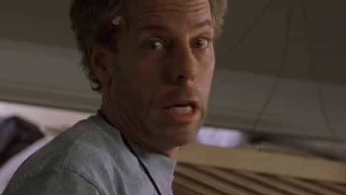 نقد و بررسی فیلم در مسیر مسابقه محصول سال 2005 | چی‌بینو