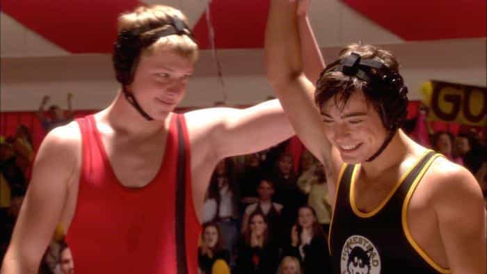 نقد و بررسی فیلم به زیر تشک رفتن محصول سال 2004 | چی‌بینو