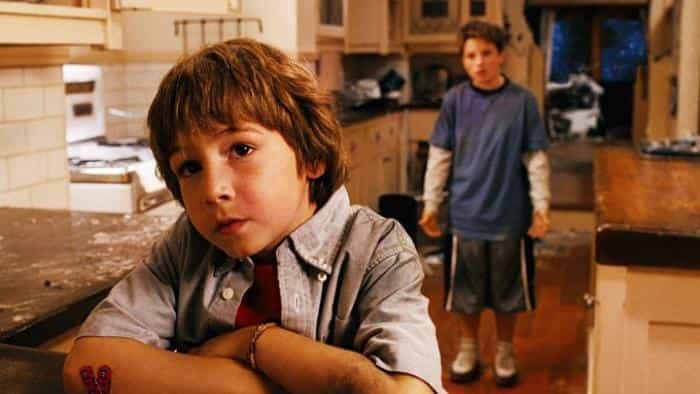 تماشای فیلم زادورا، یک ماجرای فضایی محصول سال 2005 | چی‌بینو