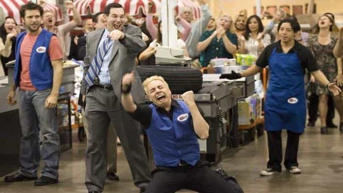 تماشای فیلم کارمند نمونه محصول سال 2006 | چی‌بینو