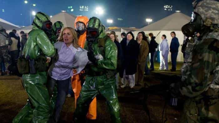 نقد و بررسی فیلم دیوانه‌ها محصول سال 2010 | چی‌بینو